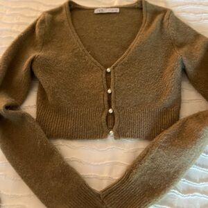 ZARA CROP TOP KNIT SWEATER